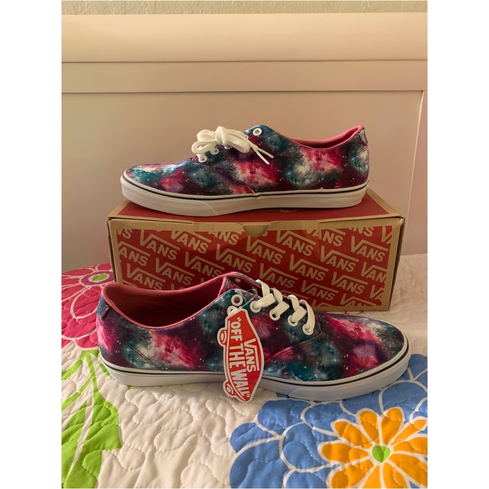 Galaxy Winston Decon By Vans